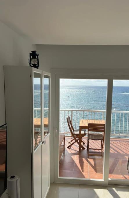 Apartamento Primera Linea Playa Las Palmas Exterior photo